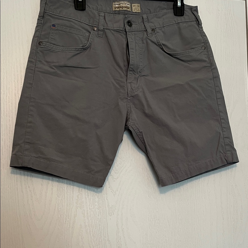 Patagonia Gray Men's Flat Front Shorts made from pants